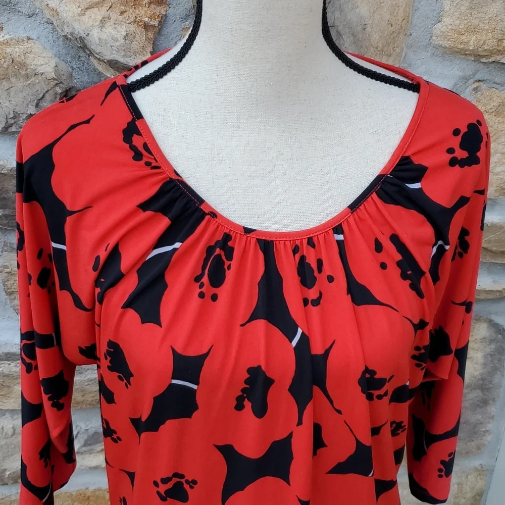 NEW YORK & COMPANY STRETCH BLOUSE SHIRT 3/4 sleeve S RED BLACK WOMEN'S - Picture 2 of 9
